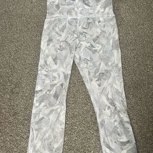 Lululemon Athletica Gray Patterned Leggings